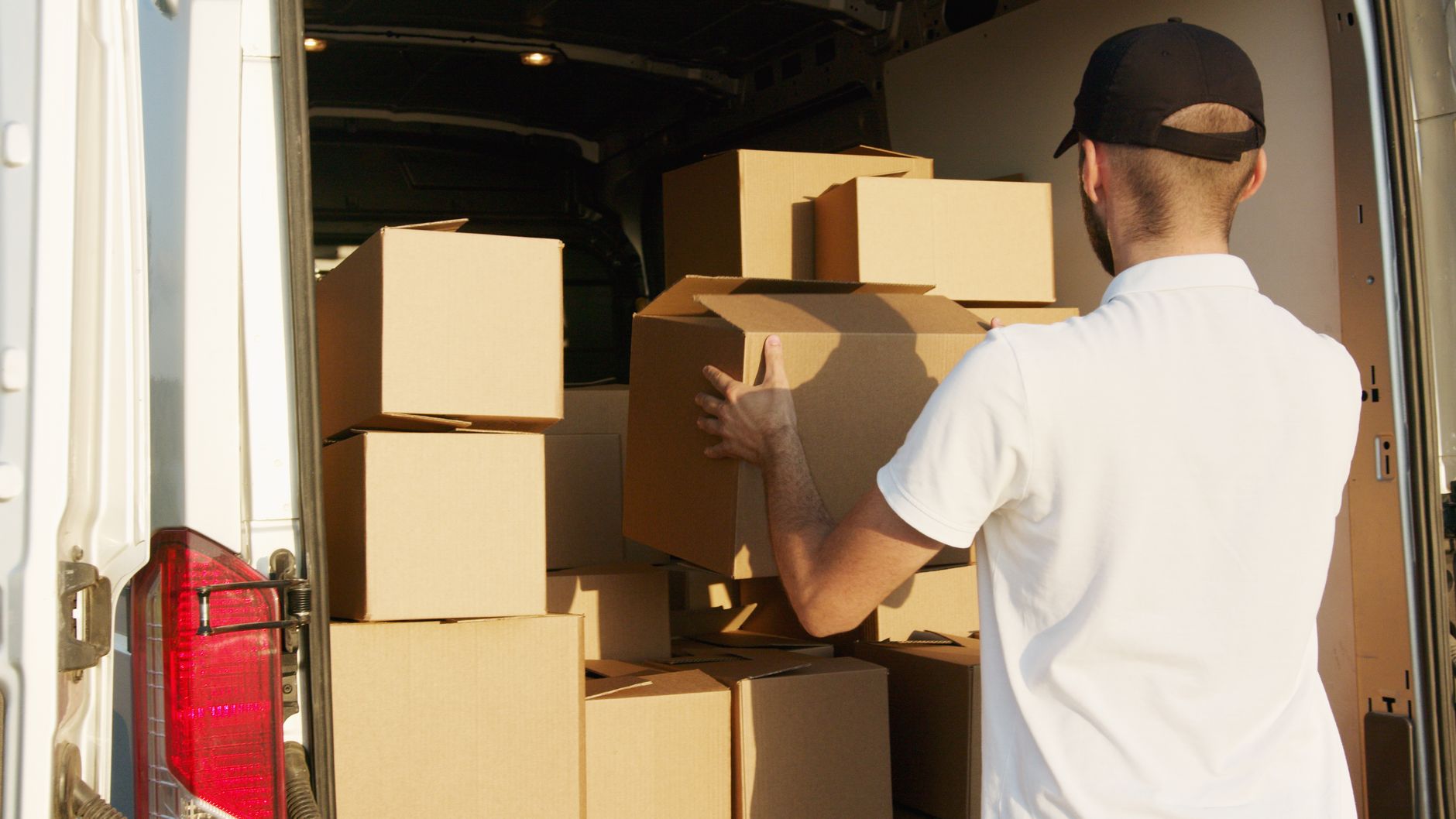 One Dedicated Rep or a Whole Team on Your Move